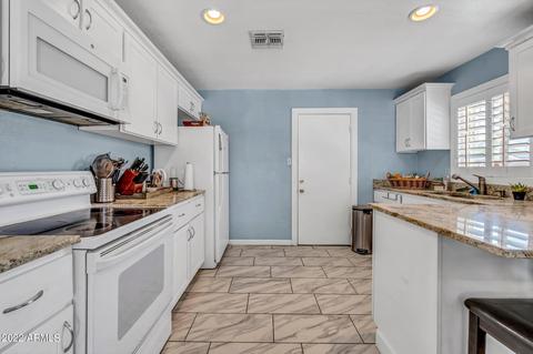 3905 N 13th Way, Phoenix, AZ 85014 photo 11