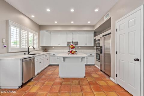 22 E Harmont Dr, Phoenix, AZ 85020 photo 10