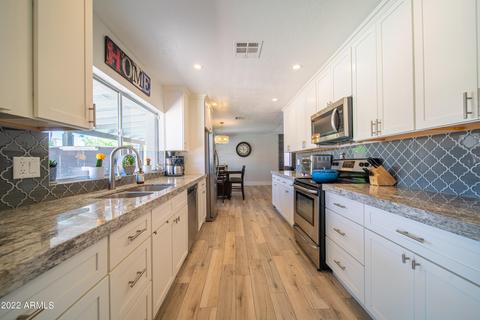 402 E Helena Dr, Phoenix, AZ 85022 photo 14