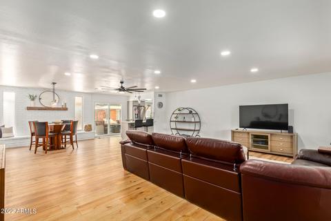 2002 E Apollo Ave, Tempe, AZ 85283 photo 2