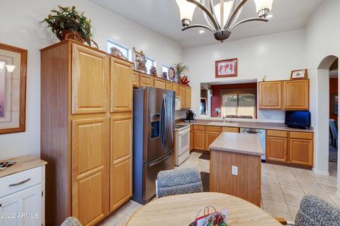 4921 S Peach Willow Ln, Gilbert, AZ 85298 photo 6