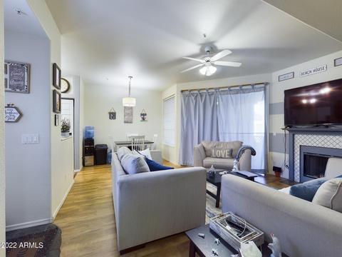 1633 E Lakeside Dr #71, Gilbert, AZ 85234 photo 3