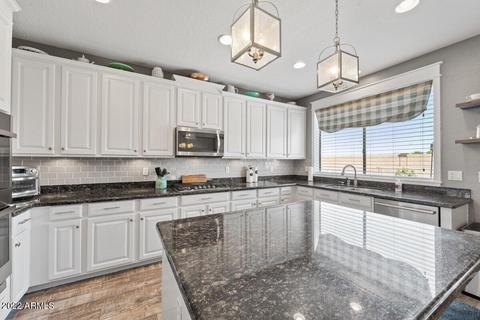 419 N Pheasant Ct, Gilbert, AZ 85234 photo 3