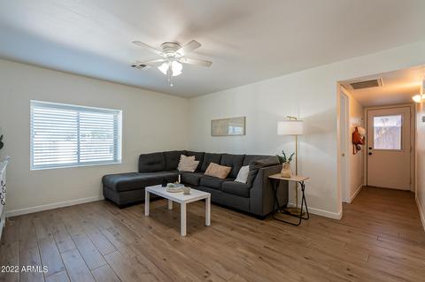 34 N Oak St, Gilbert, AZ 85233 photo 4