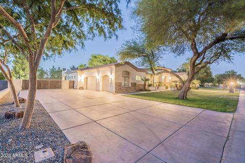 2590 E Meadowview Dr, Gilbert, AZ 85298 photo 2