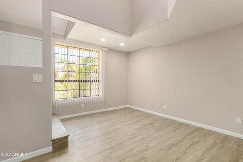 1025 E Highland Ave #8, Phoenix, AZ 85014 photo 5
