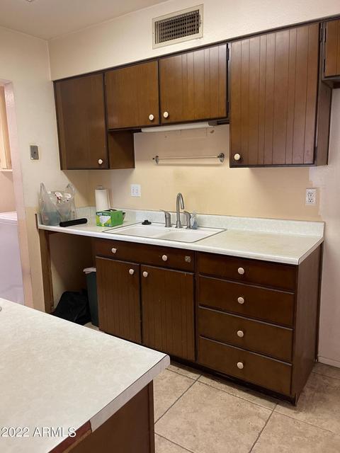 2231 E Paradise Dr, Phoenix, AZ 85028 photo 5
