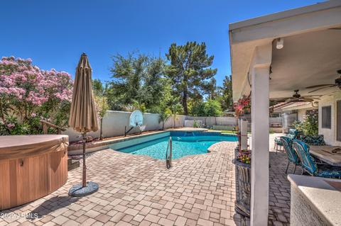 1317 E Clearwater Ln, Gilbert, AZ 85234 photo 3