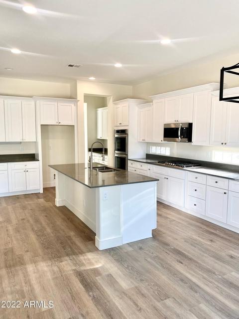 1340 E Flamingo Ct, Gilbert, AZ 85297 photo 4