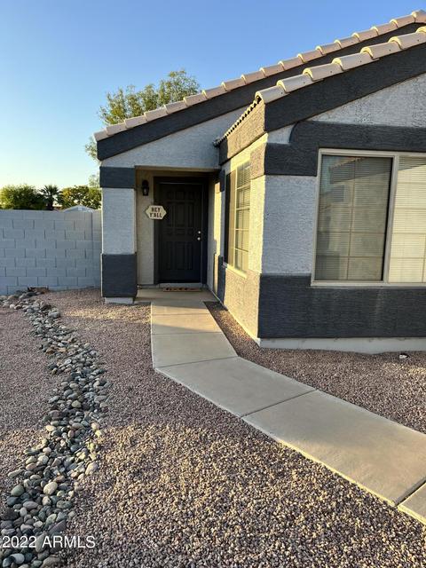 1680 E Robin Ln, Gilbert, AZ 85296 photo 2
