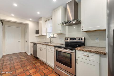2115 W Eugie Ave, Phoenix, AZ 85029 photo 11