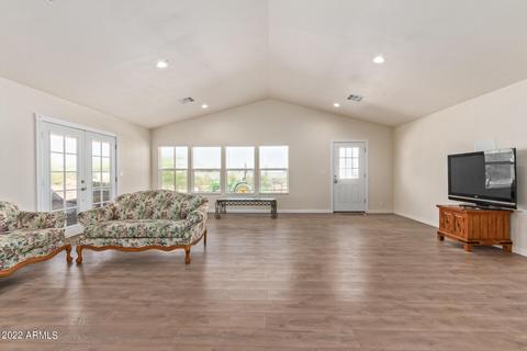 611 S Vista Rd, Apache Junction, AZ 85119 photo 5