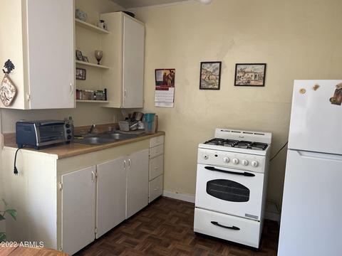 520 E Sycamore St, Globe, AZ 85501 photo 4