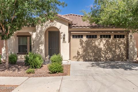 993 S Pheasant Dr, Gilbert, AZ 85296 photo 2