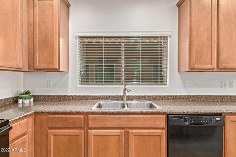 993 S Pheasant Dr, Gilbert, AZ 85296 photo 8