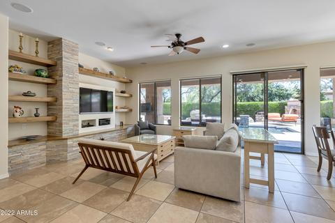 3956 E Nocona Ln, Phoenix, AZ 85050 photo 6