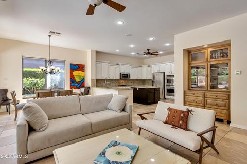 3956 E Nocona Ln, Phoenix, AZ 85050 photo 4