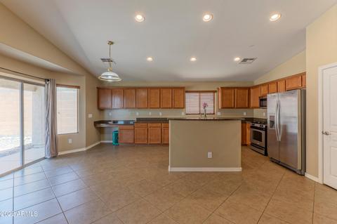 2314 W Dewdrop Trl, Phoenix, AZ 85085 photo 6