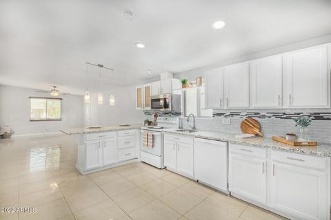 4734 N 40th Dr, Phoenix, AZ 85019 photo 8