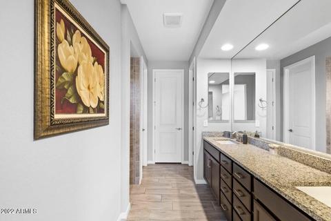 2940 E Tina Dr, Phoenix, AZ 85050 photo 10