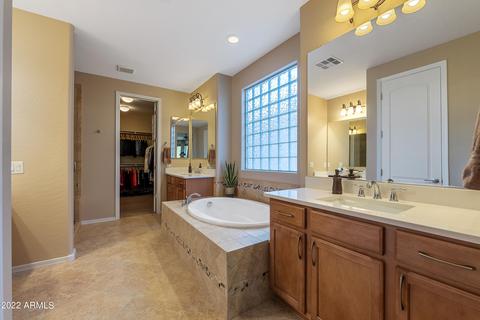 3778 E Matthew Dr, Phoenix, AZ 85050 photo 13