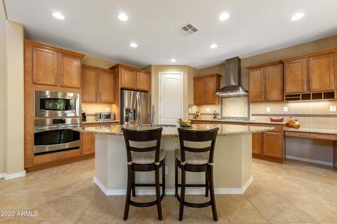 3778 E Matthew Dr, Phoenix, AZ 85050 photo 1