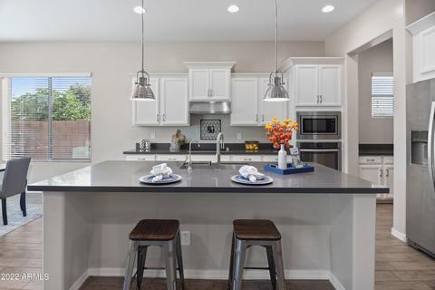 1031 E Buffalo St, Gilbert, AZ 85295 photo 2