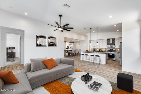 2418 E Amelia Ave, Phoenix, AZ 85016 photo 2