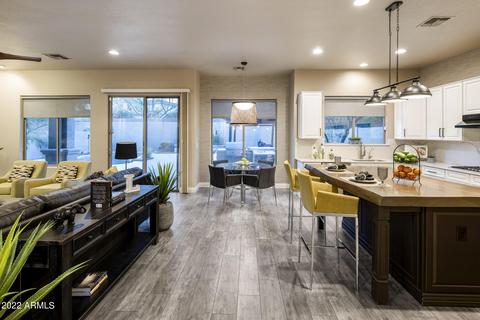 3826 E Patrick Ln, Phoenix, AZ 85050 photo 8