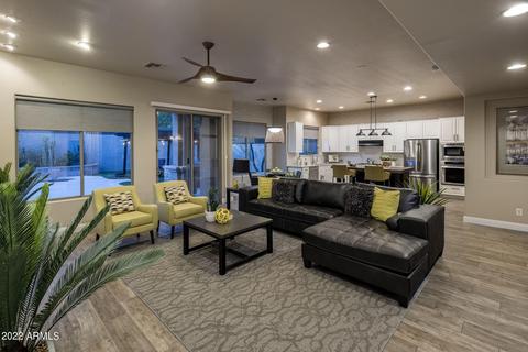 3826 E Patrick Ln, Phoenix, AZ 85050 photo 3