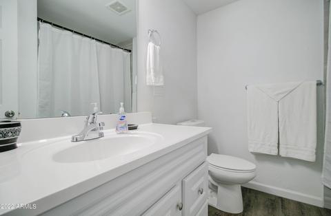 Bath - 263 S Sutherland St, Globe, AZ 85501 photo 1 of 4