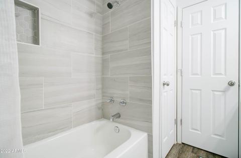 Bath - 263 S Sutherland St, Globe, AZ 85501 photo 2 of 4
