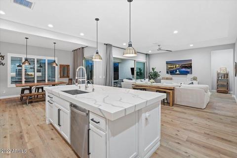 3028 E Robin Ln, Phoenix, AZ 85050 photo 15