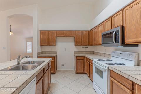 1040 E Silverwood Dr, Phoenix, AZ 85048 photo 8