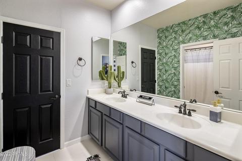 3995 E Herrera Dr, Phoenix, AZ 85050 photo 26