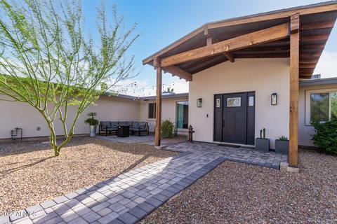 4022 E Becker Ln, Phoenix, AZ 85028 photo 1