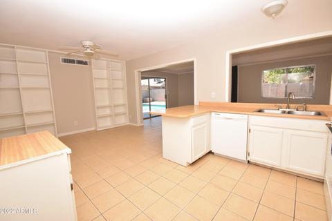 3719 W Crocus Dr, Phoenix, AZ 85053 photo 9