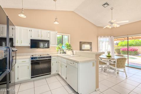 1240 E Brentrup Dr, Tempe, AZ 85283 photo 8