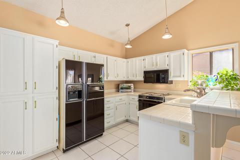 1240 E Brentrup Dr, Tempe, AZ 85283 photo 6