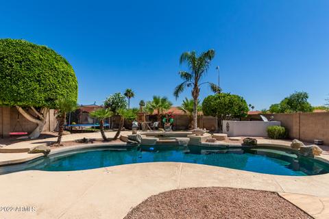 4606 E Goldfinch Gate Ln, Phoenix, AZ 85044 photo 1