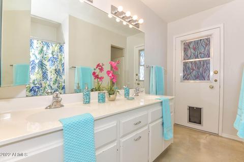 2460 E Claire Dr, Phoenix, AZ 85032 photo 8