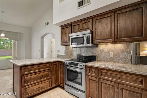4607 E Waltann Ln, Phoenix, AZ 85032 photo 9