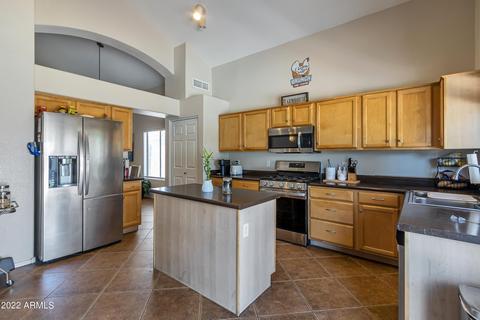 3165 E Desert Ln, Gilbert, AZ 85234 photo 13