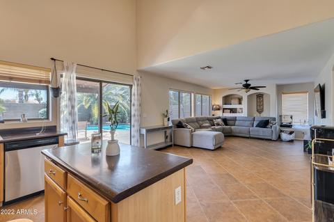 3165 E Desert Ln, Gilbert, AZ 85234 photo 7