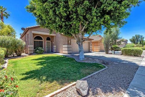 3165 E Desert Ln, Gilbert, AZ 85234 photo 1