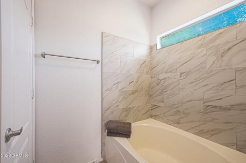 886 E Sherri Dr, Gilbert, AZ 85296 photo 6