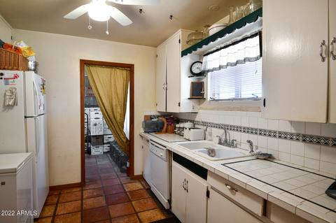 2436 E Cheery Lynn Rd, Phoenix, AZ 85016 photo 5