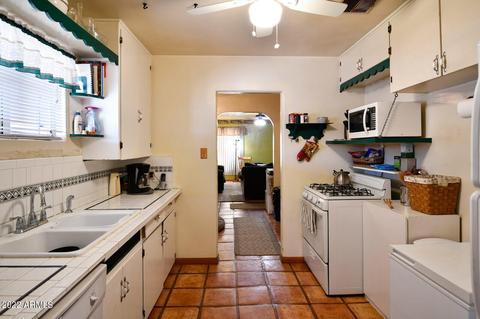 2436 E Cheery Lynn Rd, Phoenix, AZ 85016 photo 6