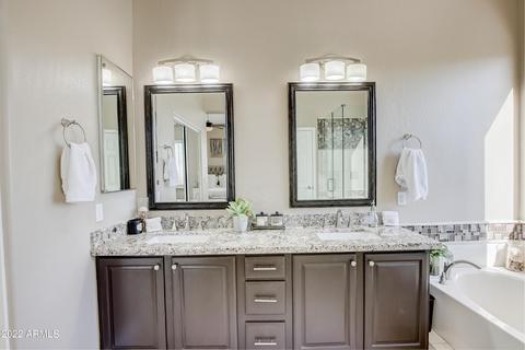 5051 E Robin Ln, Phoenix, AZ 85054 photo 32