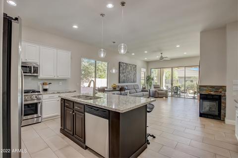 5051 E Robin Ln, Phoenix, AZ 85054 photo 17